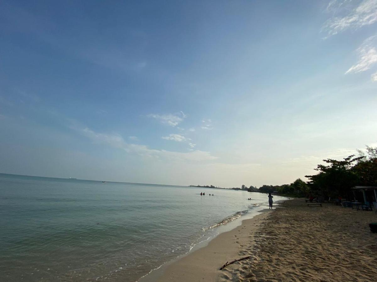 Omah Laut Bondo Jepara - By The Beach, Direct View Of The Sea, Great Base For Water Sports Margokerto Εξωτερικό φωτογραφία