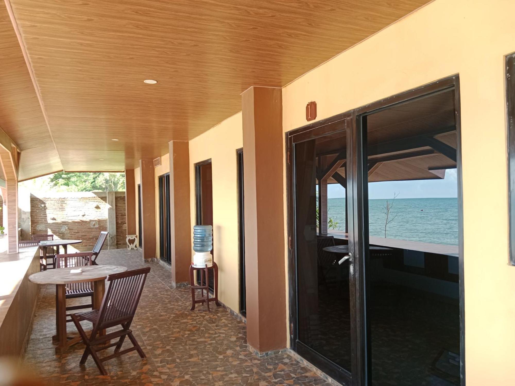 Omah Laut Bondo Jepara - By The Beach, Direct View Of The Sea, Great Base For Water Sports Margokerto Εξωτερικό φωτογραφία